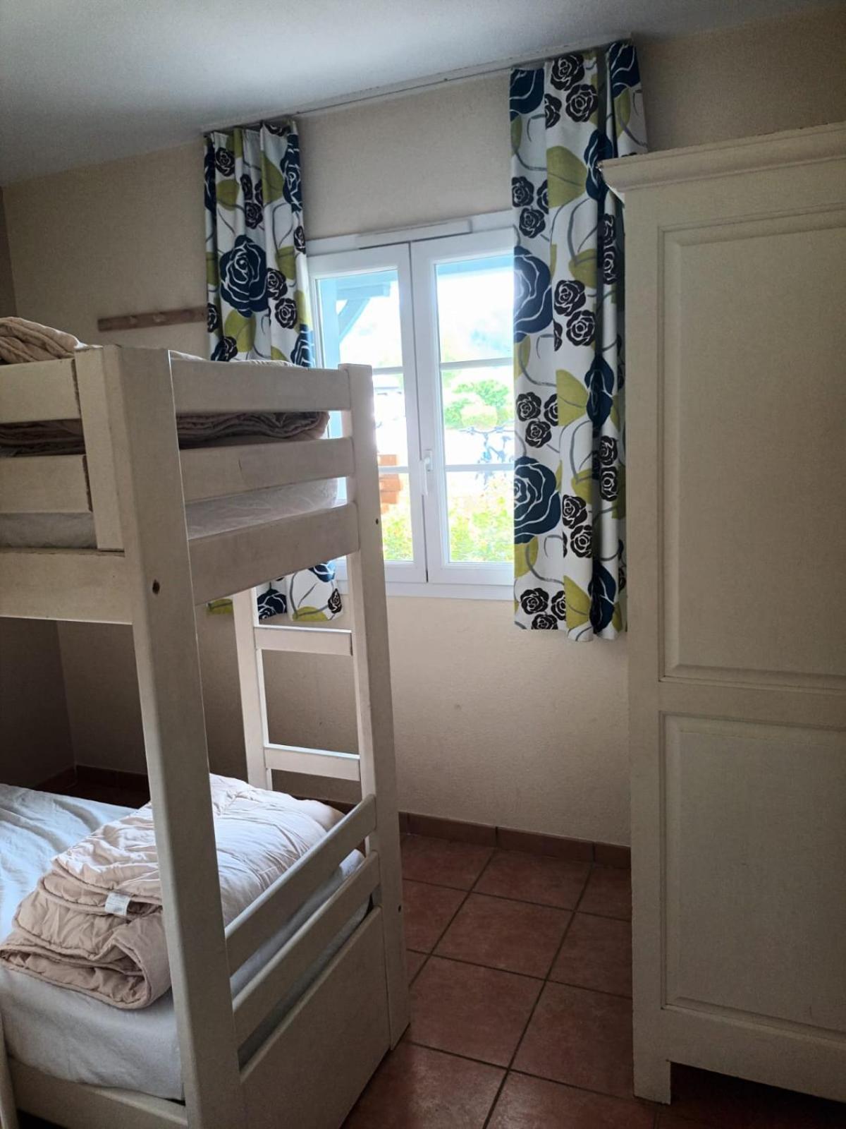 Au Pied De La Dordogne Apartment อาร์ฌ็องตาต์ ภายนอก รูปภาพ